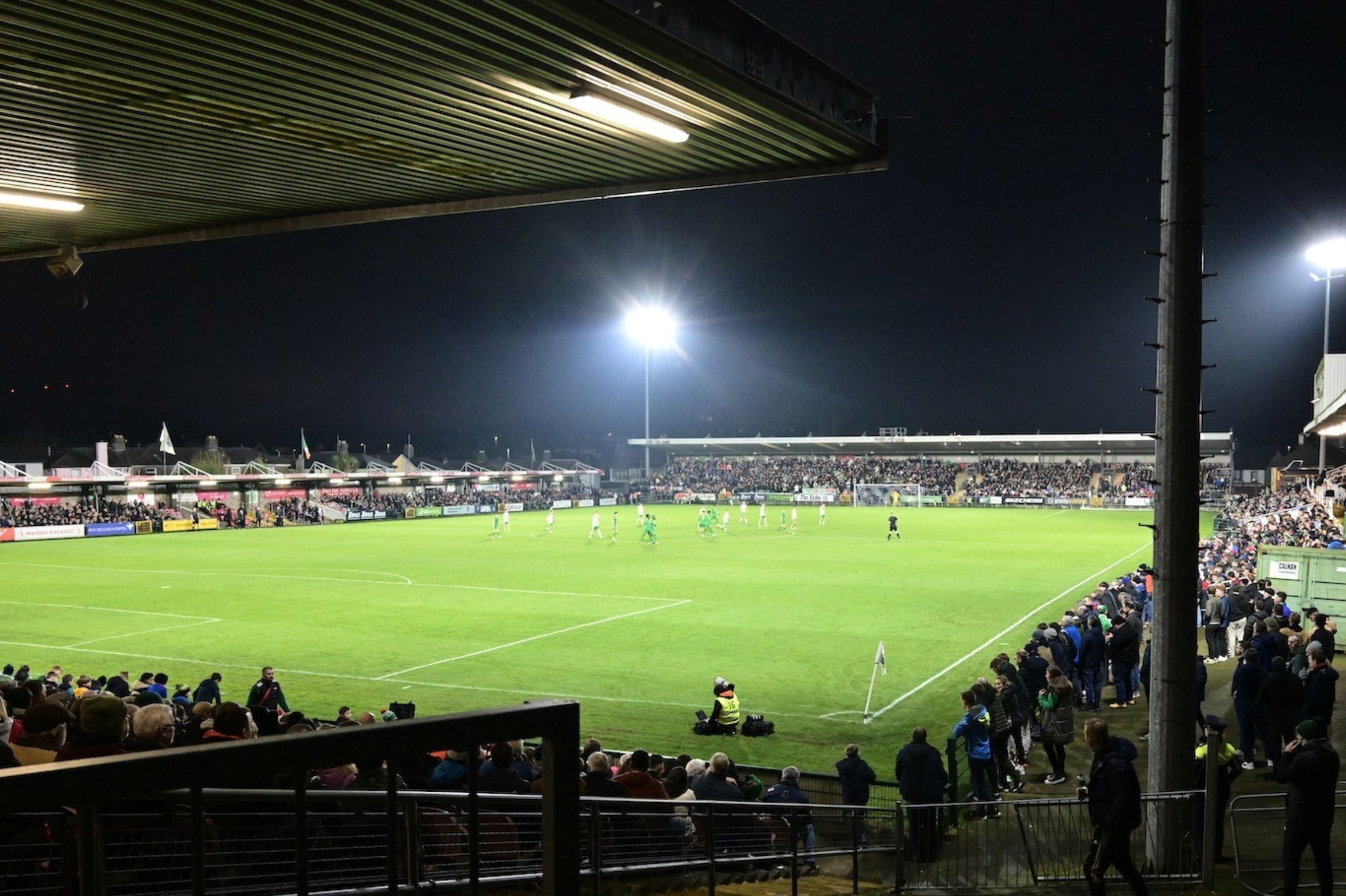 Cork stad 3072x2045